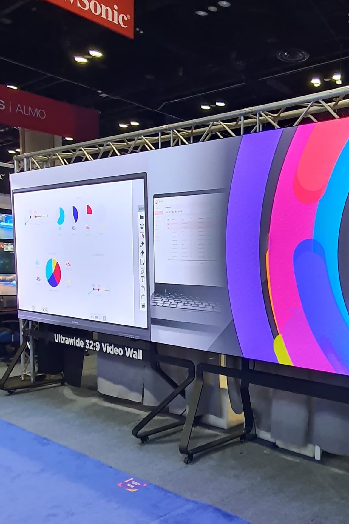 Digital Signage